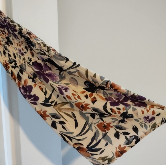 Torrid Challis Cold Shoulder Floral Taupe Peasant Blouse - Picture 5 of 13